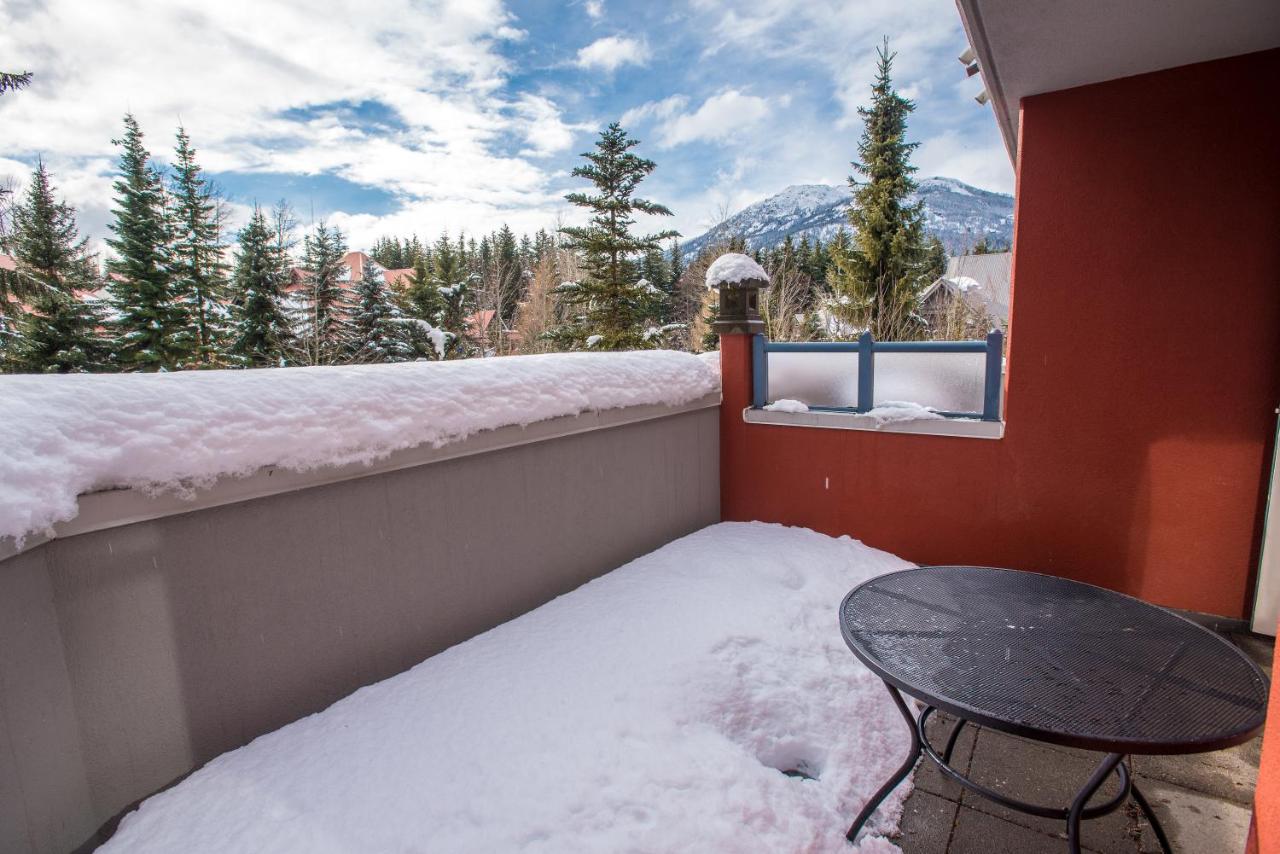 Studio with Balcony