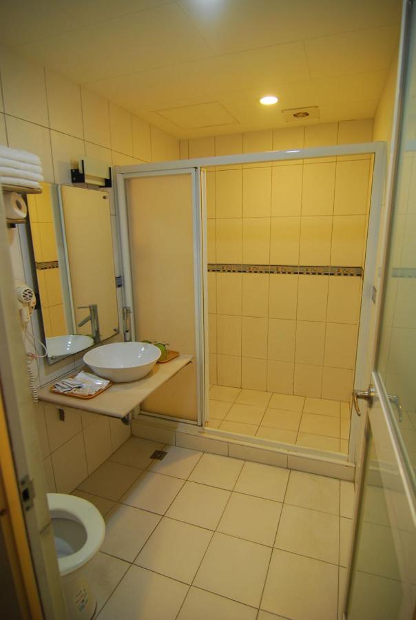 Standard Quadruple Room - No Window