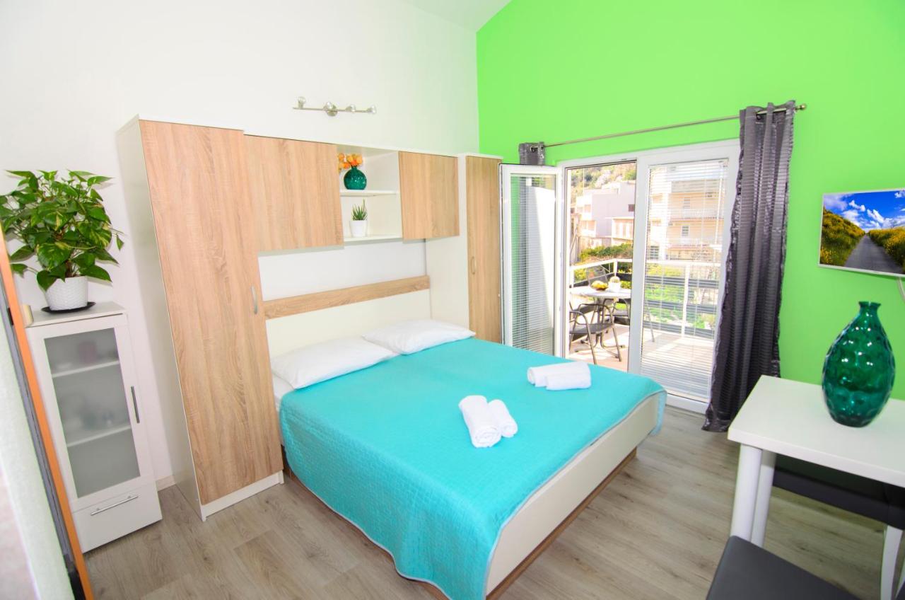 Estudio con vistas al mar