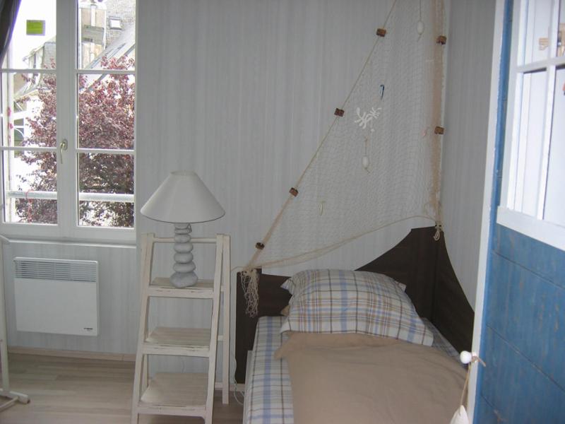 Single Room with Private Bathroom