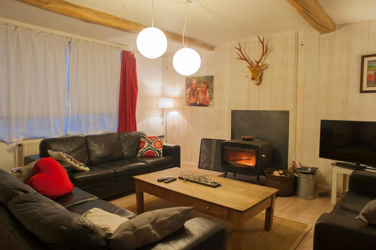 Beautiful and Spacious Contemporary house - Bed and Breakfast Oignies-en-Thiérache