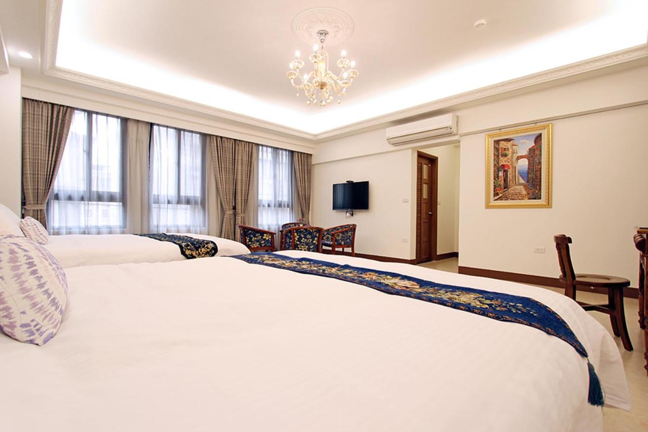 Standard Queen Room with Two Queen Beds