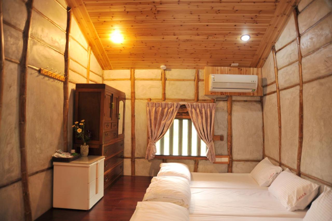 Twin Room with Mountain View