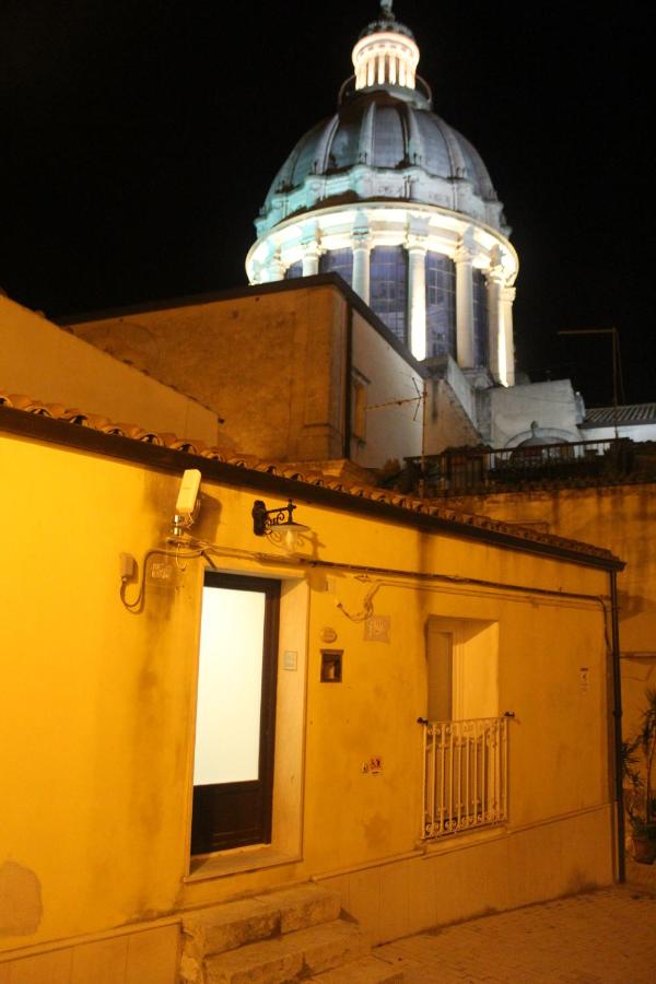 Specula Domus - Ibla - B&B