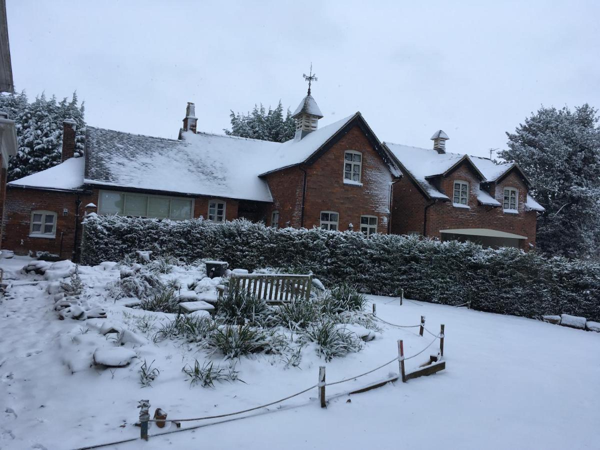 Woodleighton Cottages - B&B