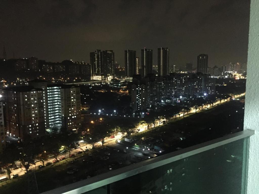 JV HOMESTAY - 2 Rooms Condominium Home Stay at Jalan Klang Lama - B&B