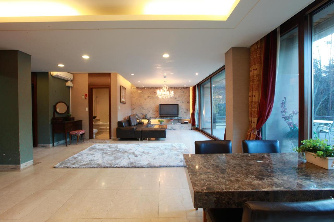 Superior Two-Bedroom Apartment