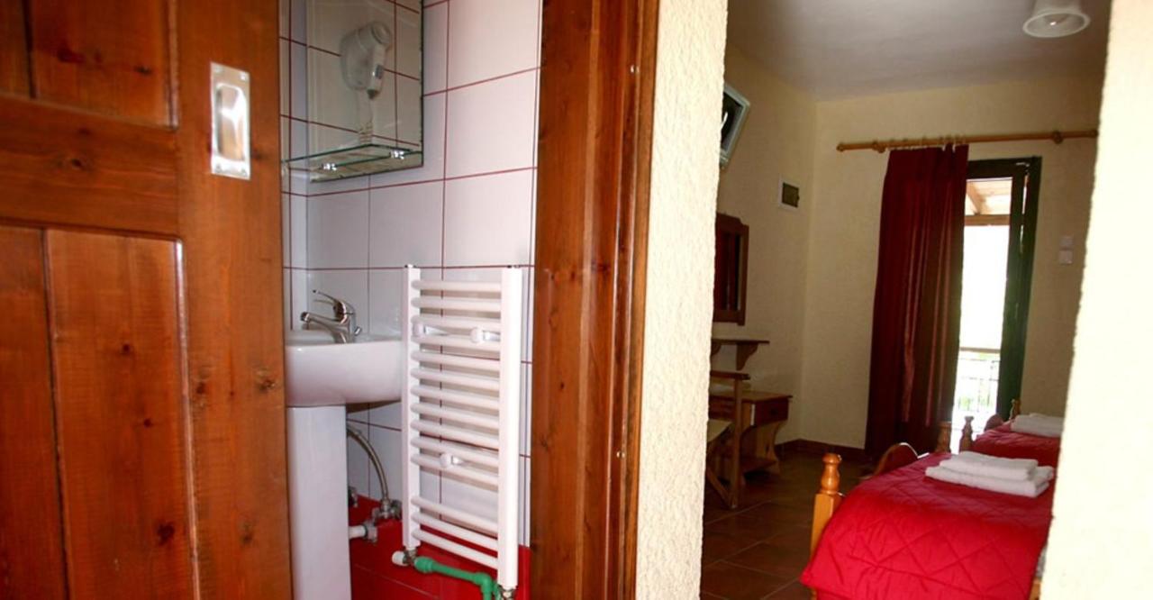 Studio (2 Adults)