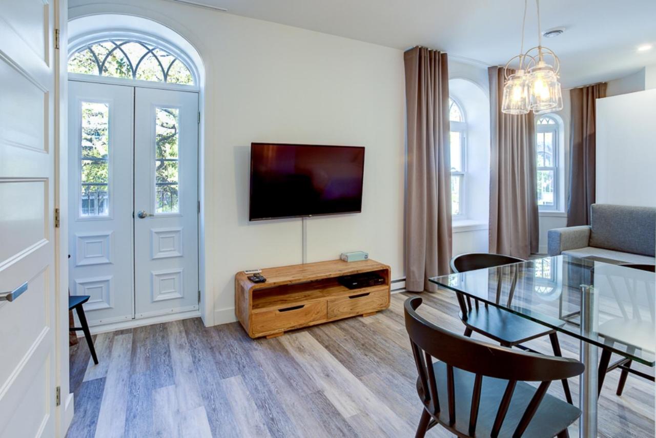 Open Space Loft with Balcony on Grand-Allée (4 People) - 206