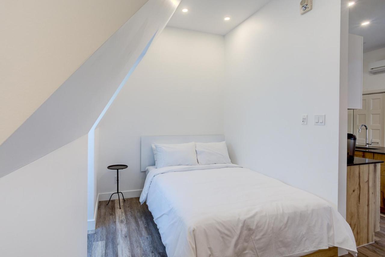 Open Space Loft with View to Grand-Allée (4 People) - 310