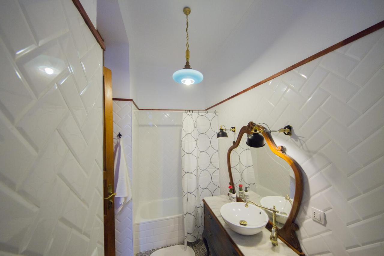 Camera Singola con Bagno Privato Esterno