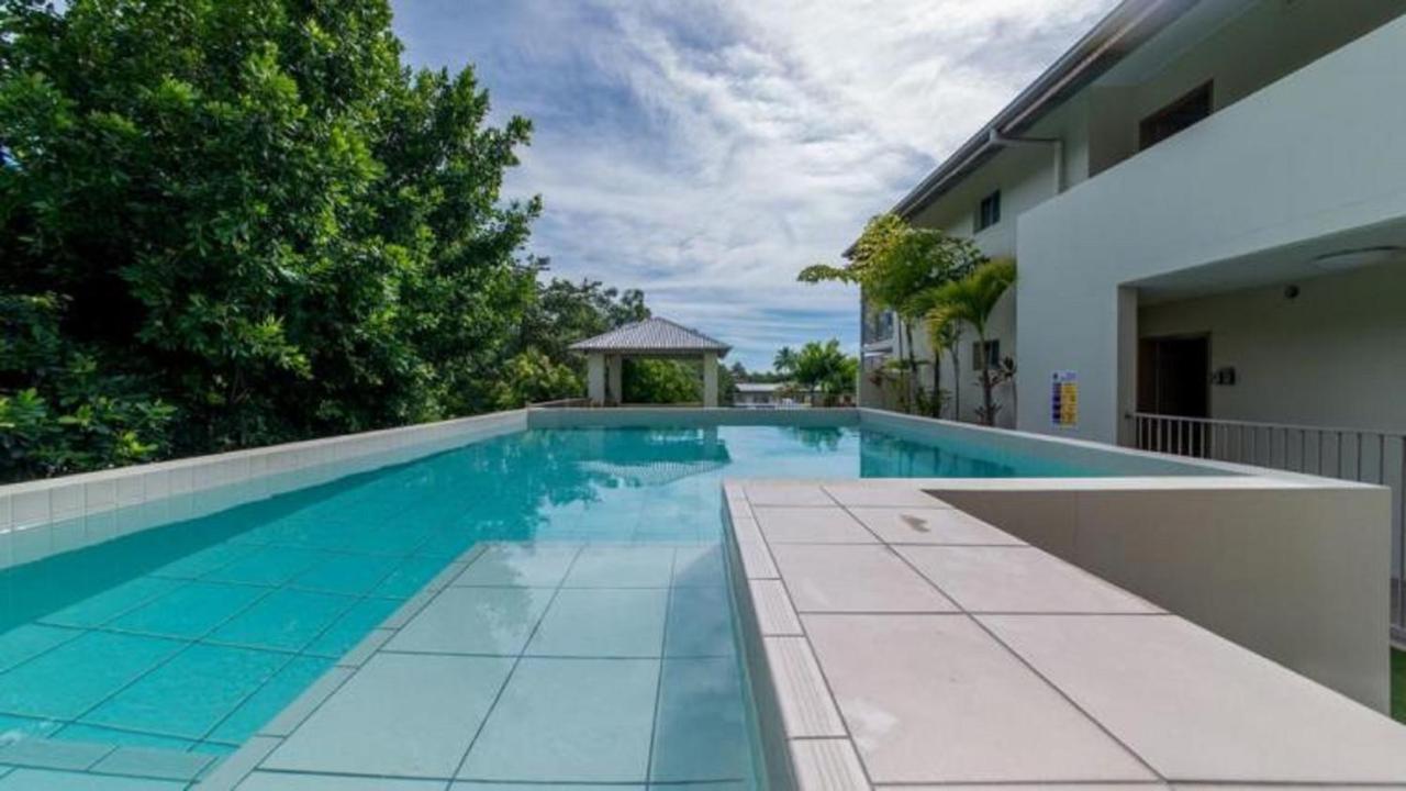 B&B Airlie Beach - Watersons at Airlie Central Apartments - Bed and Breakfast Airlie Beach