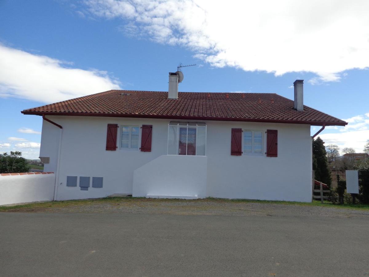 Ahurtenia - Ferienwohnung