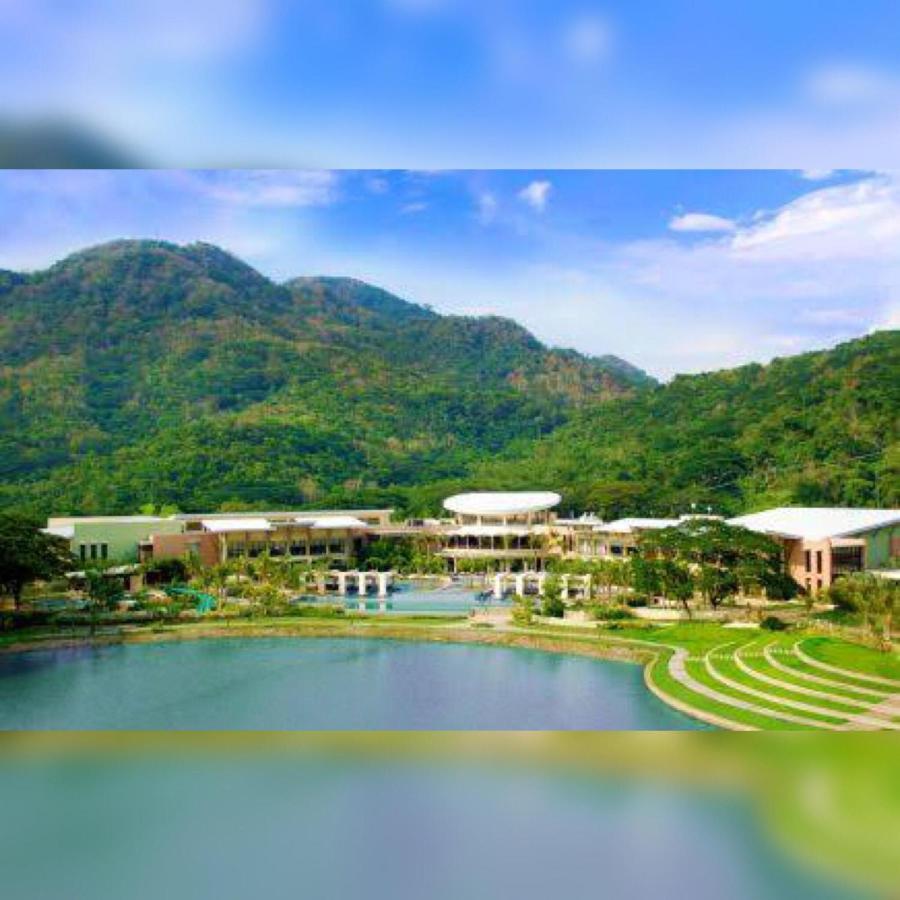 Miranda B 308 1BR at Pico de Loro by Raquel's Place - B&B