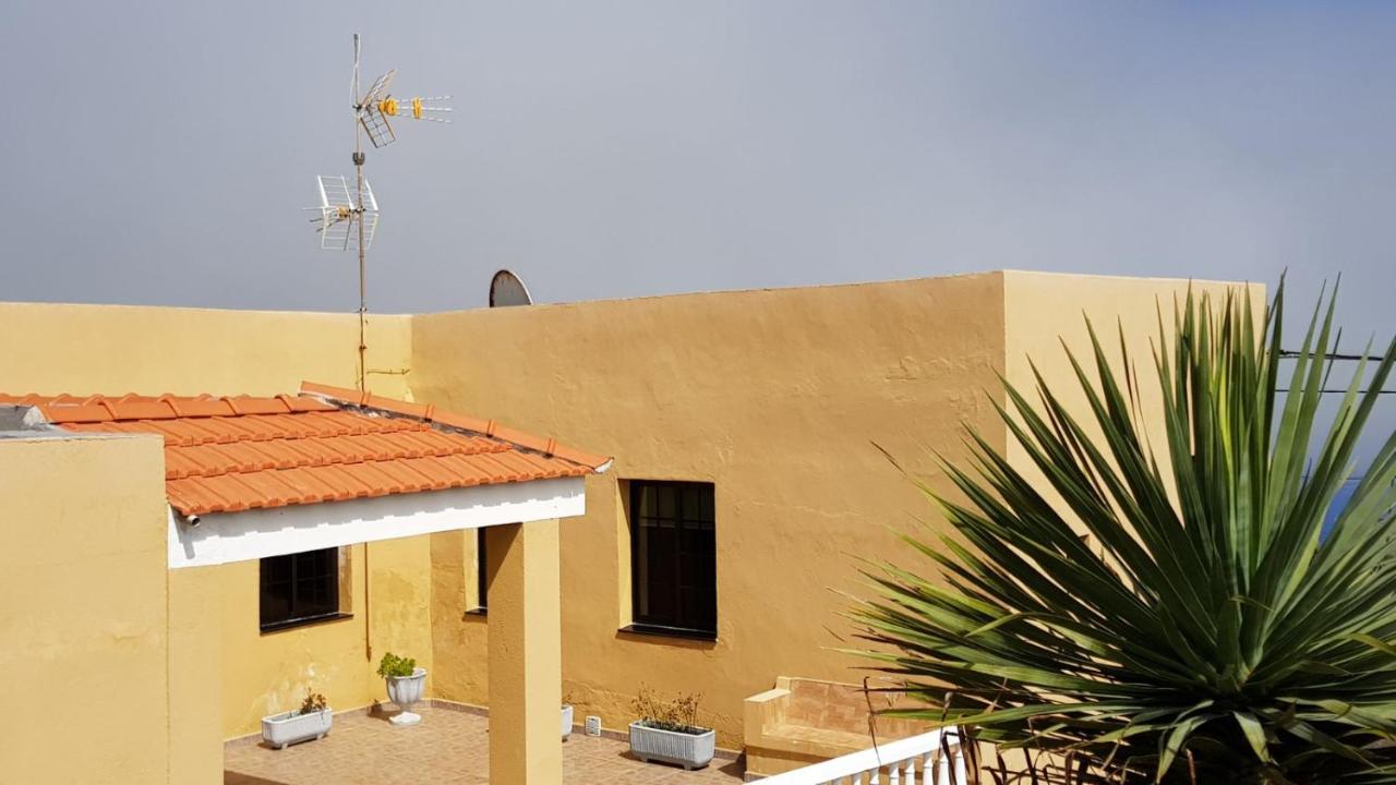 Casa Esteban Y Facunda - B&B