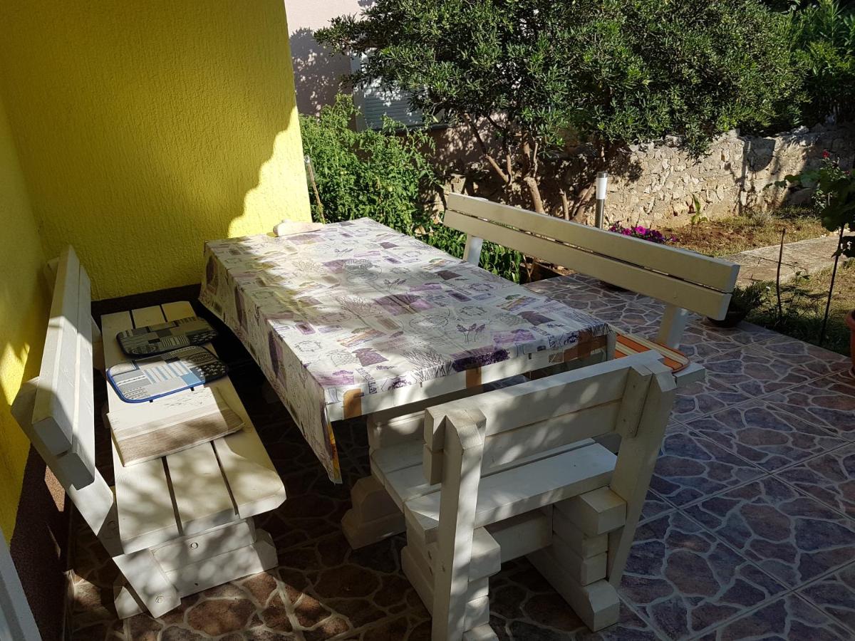 House Mimosa Vir - B&B Vir