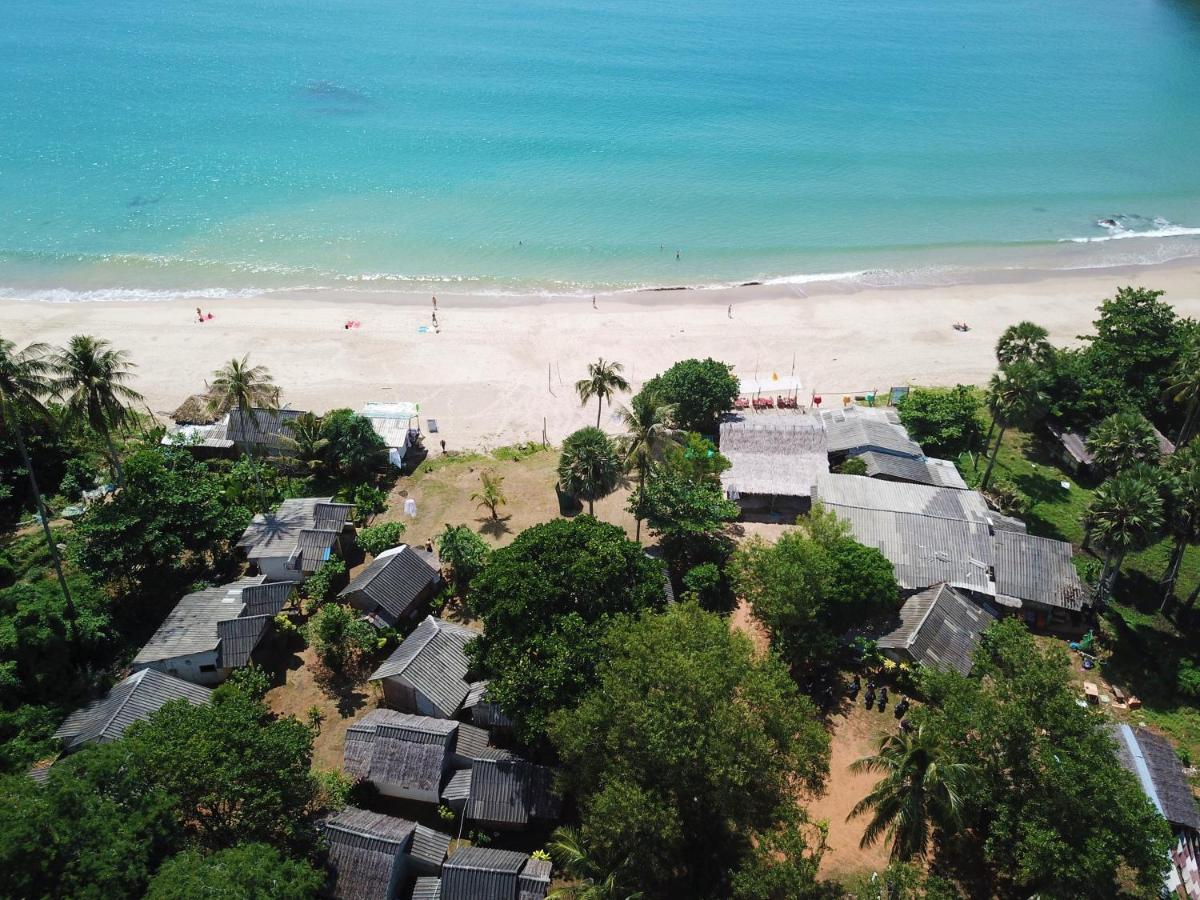 Bungalow with Sea View