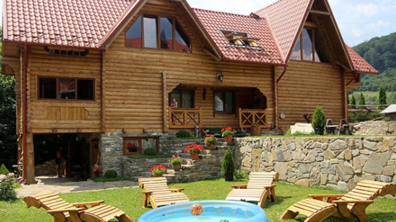 B&B Mykulychyn - Зарінок карпат - Bed and Breakfast Mykulychyn