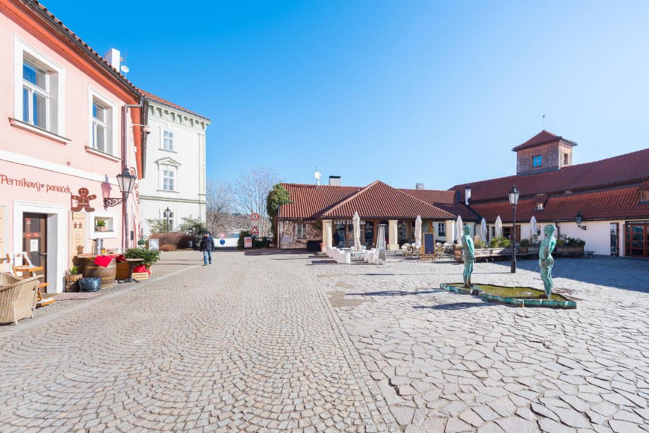 Charles Apartment - Ferienwohnung Prag