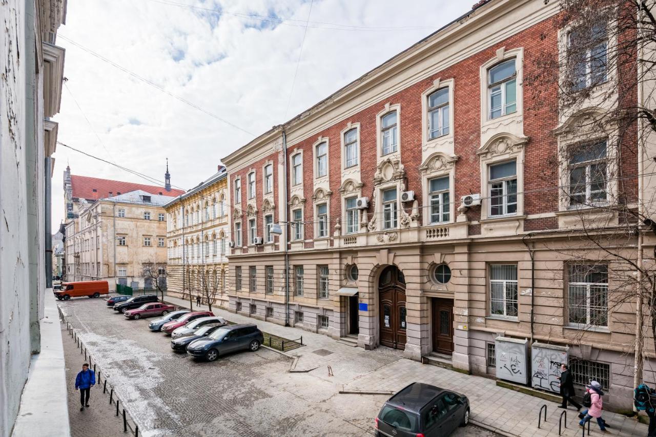 2 Virmens'ka Apartment - B&B