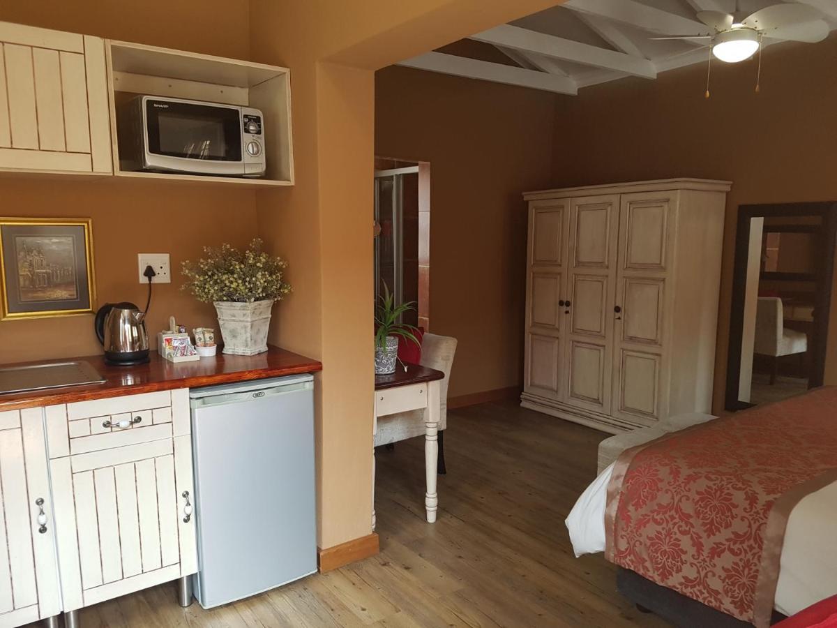 Deluxe Double or Twin Room with Garden View