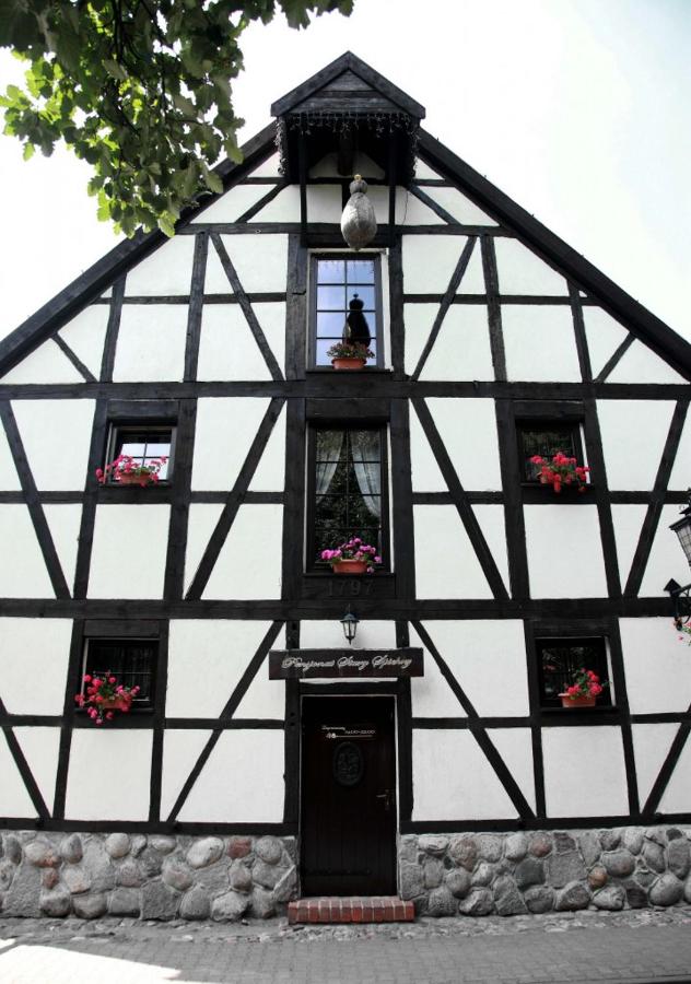 Stary Spichrz Kawiarnia & Noclegi - Bed and Breakfast