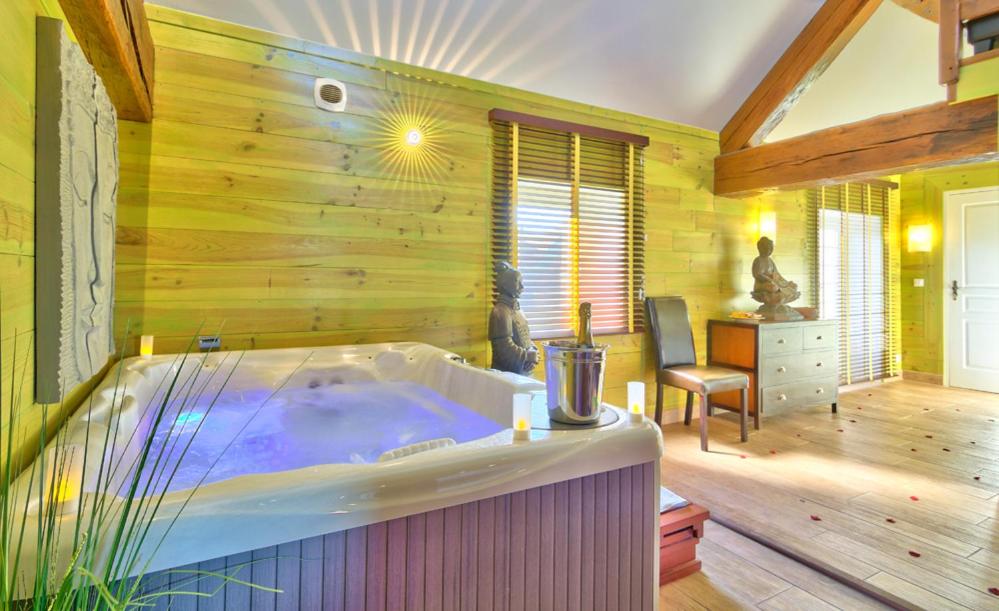 Suite mit Whirlpool