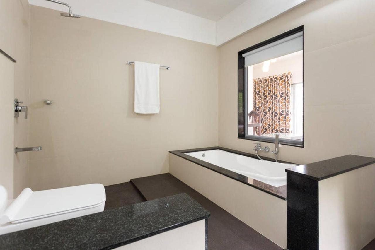 King Room with Mountain View