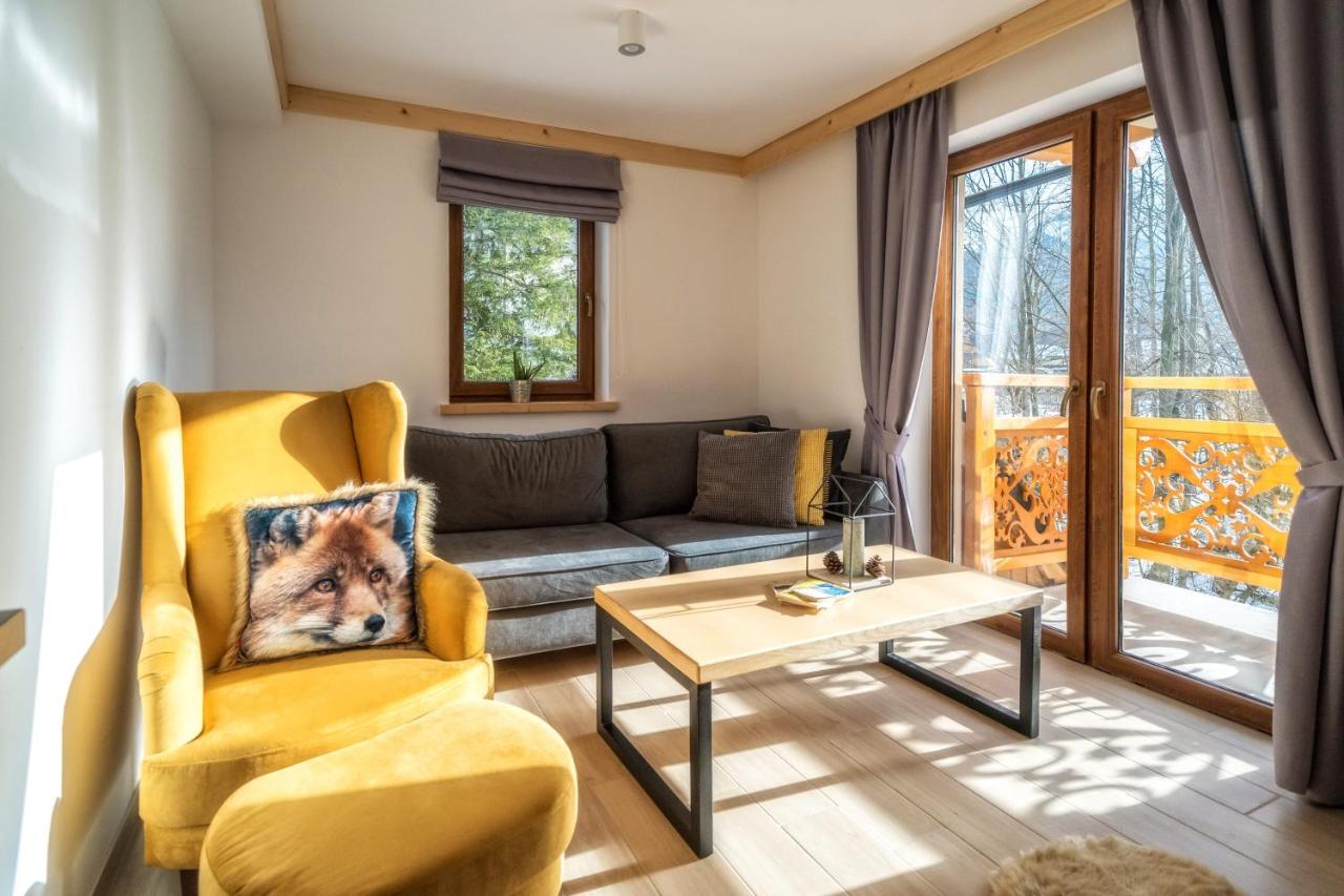 Apartment with Terrace and Kitchenette