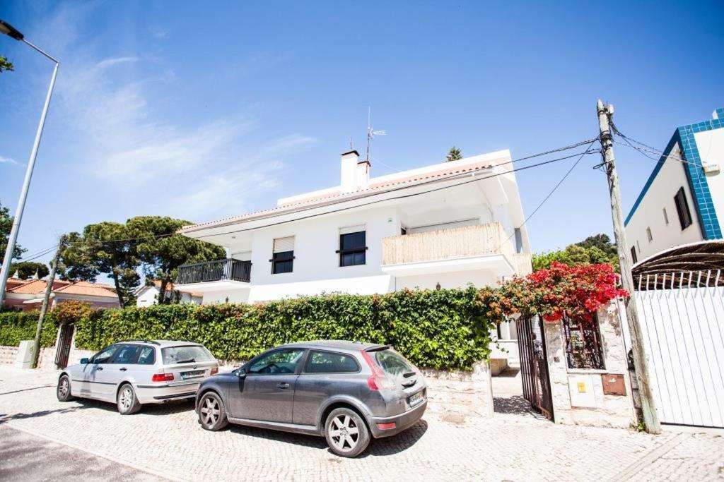 Lisbon Surf Villa - B&B Costa da Caparica