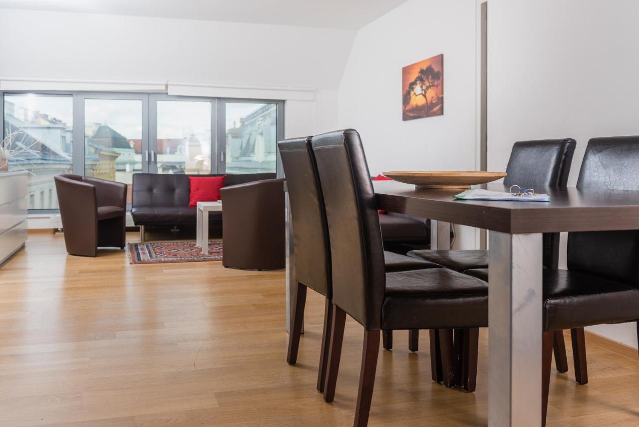 Groot Luxe Appartement met 2 Slaapkamers - Tegetthoffstrasse 3