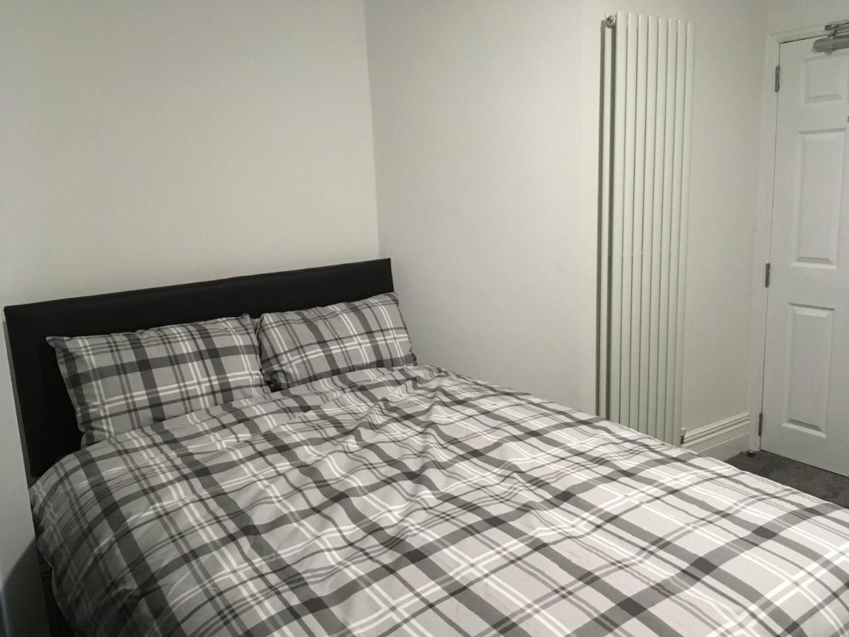 B&B Cardiff - Copperfield Homestay - Bed and Breakfast Cardiff