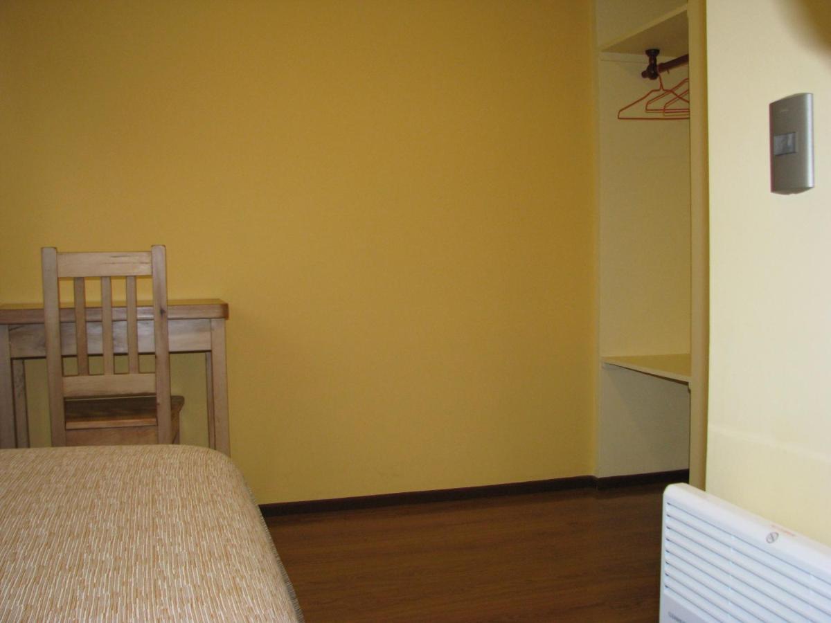 Small Single Room