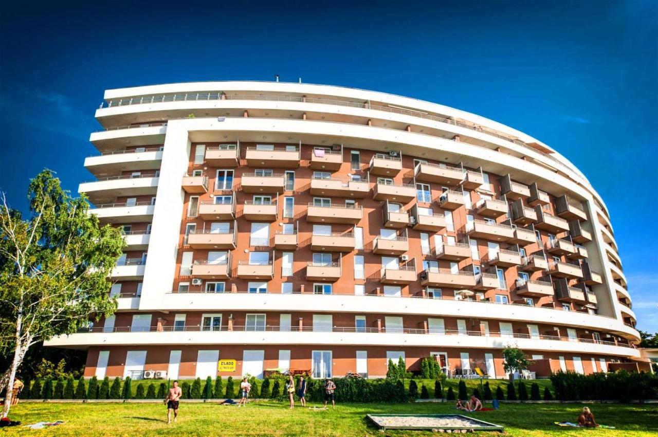 Appartement met uitzicht op het meer
