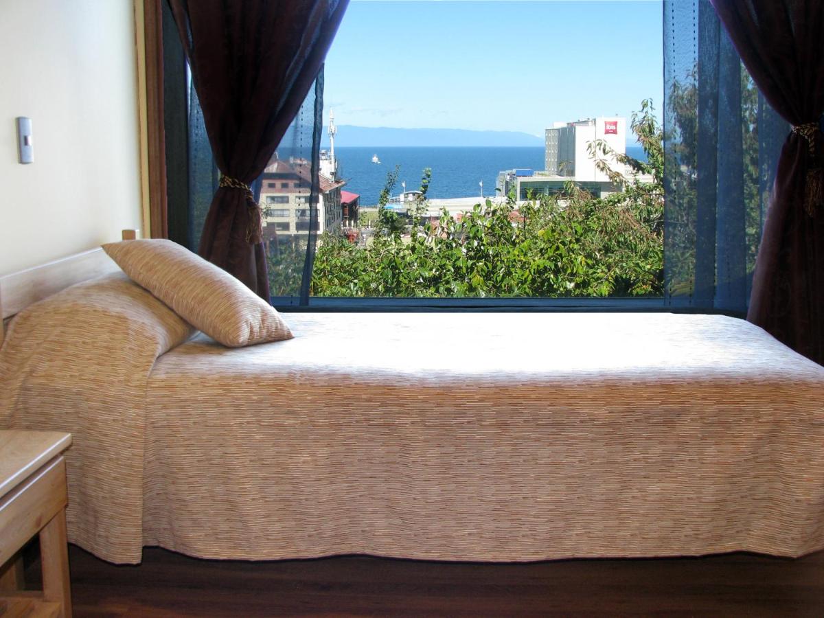 Double or Twin Room with Sea View