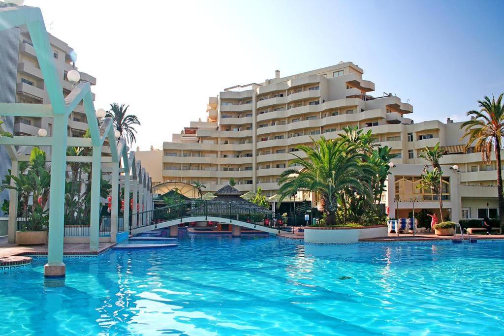 Beautiful apartment with sea views, Benal Beach - Chambres d’hôtes Benalmádena