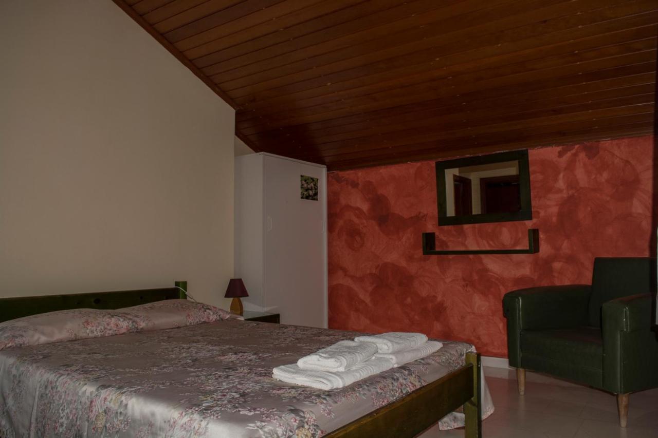One-Bedroom Apartment with Mountain View (2nd floor)