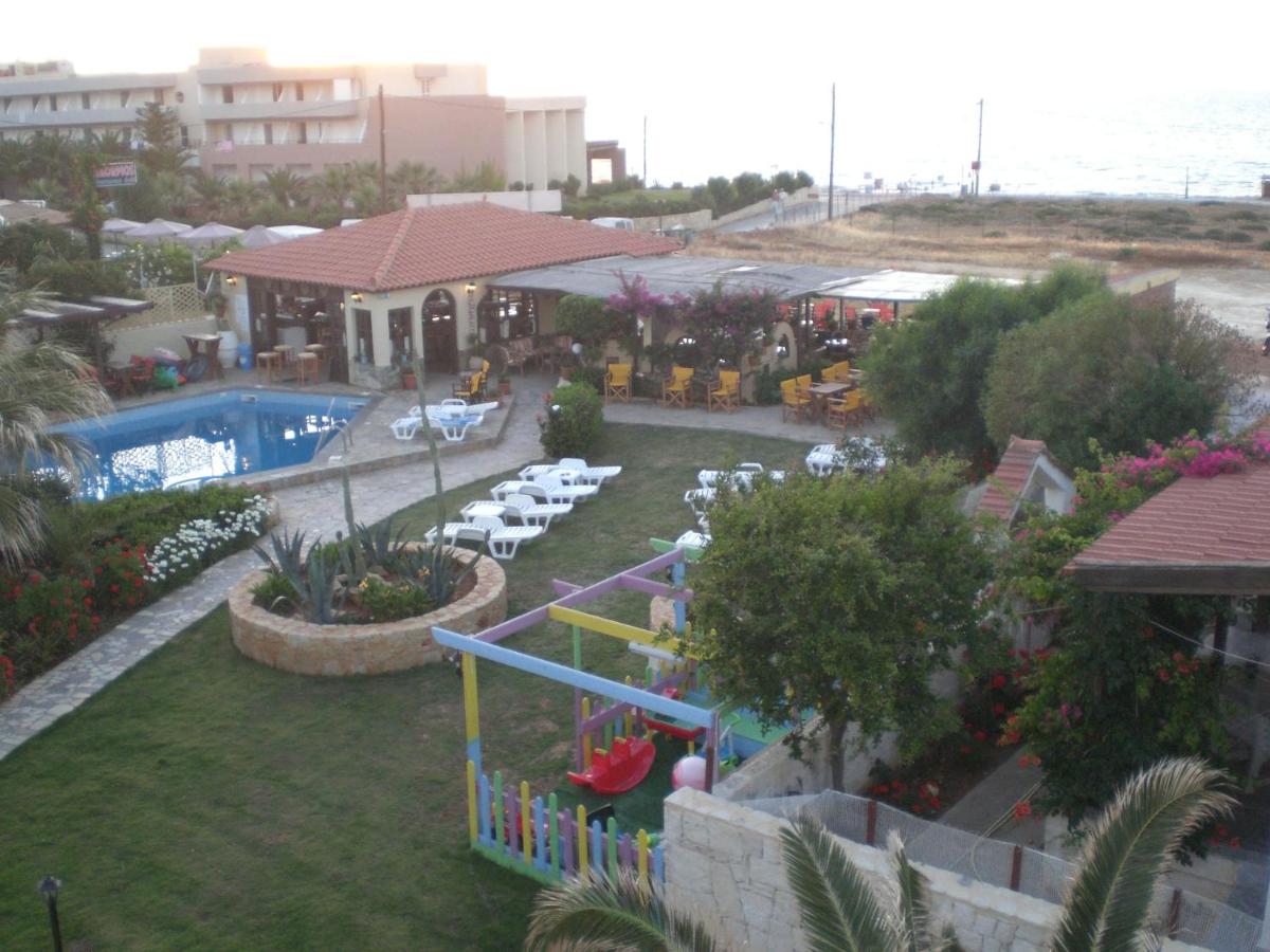 Studio - Vue sur Piscine 