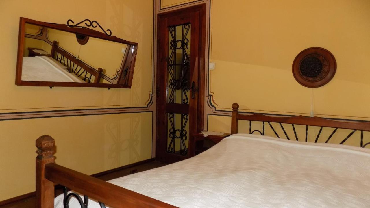 Suite met 1 Slaapkamer (2 Volwassenen + 1 Kind)