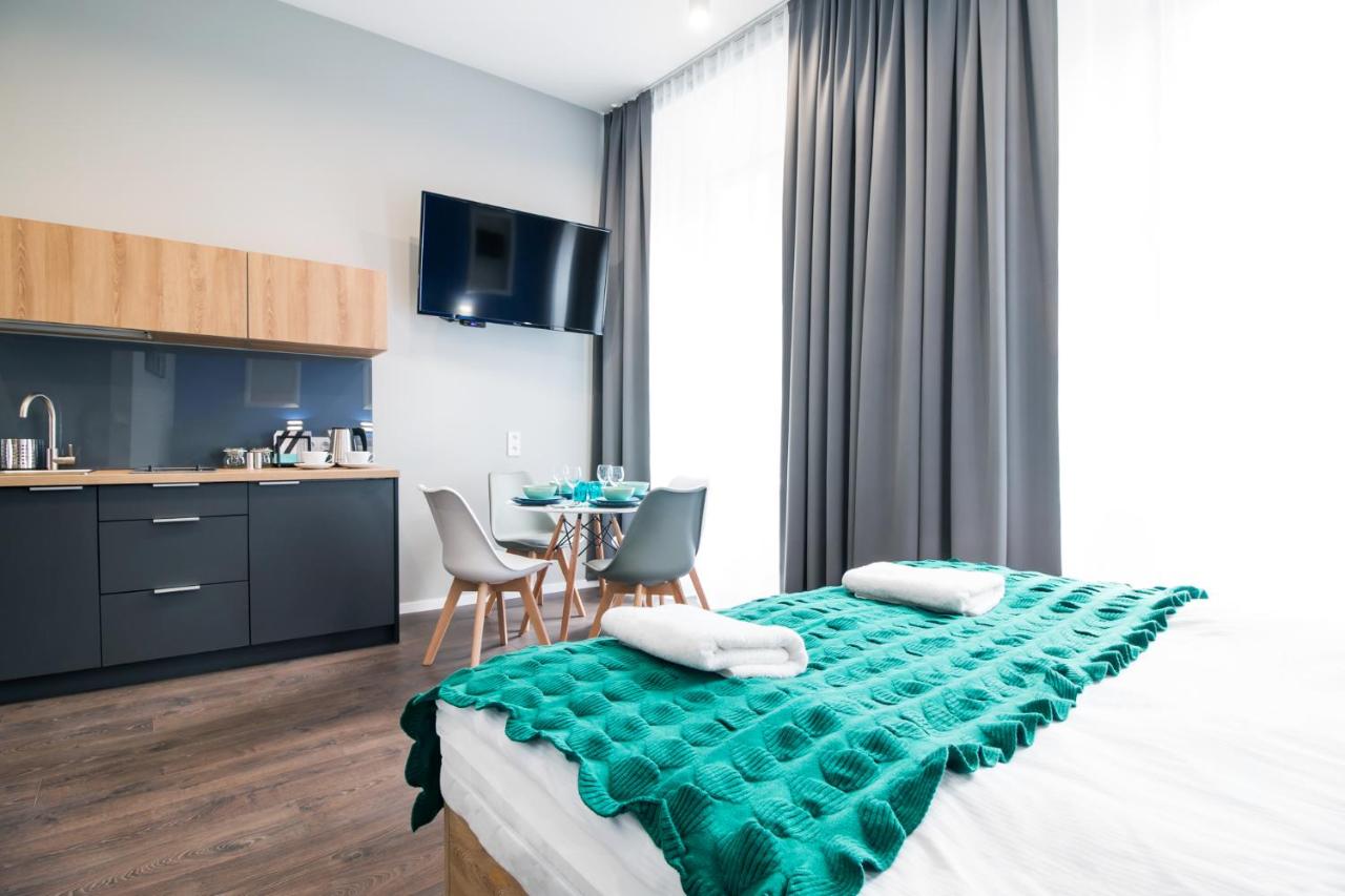 Studio Apartment