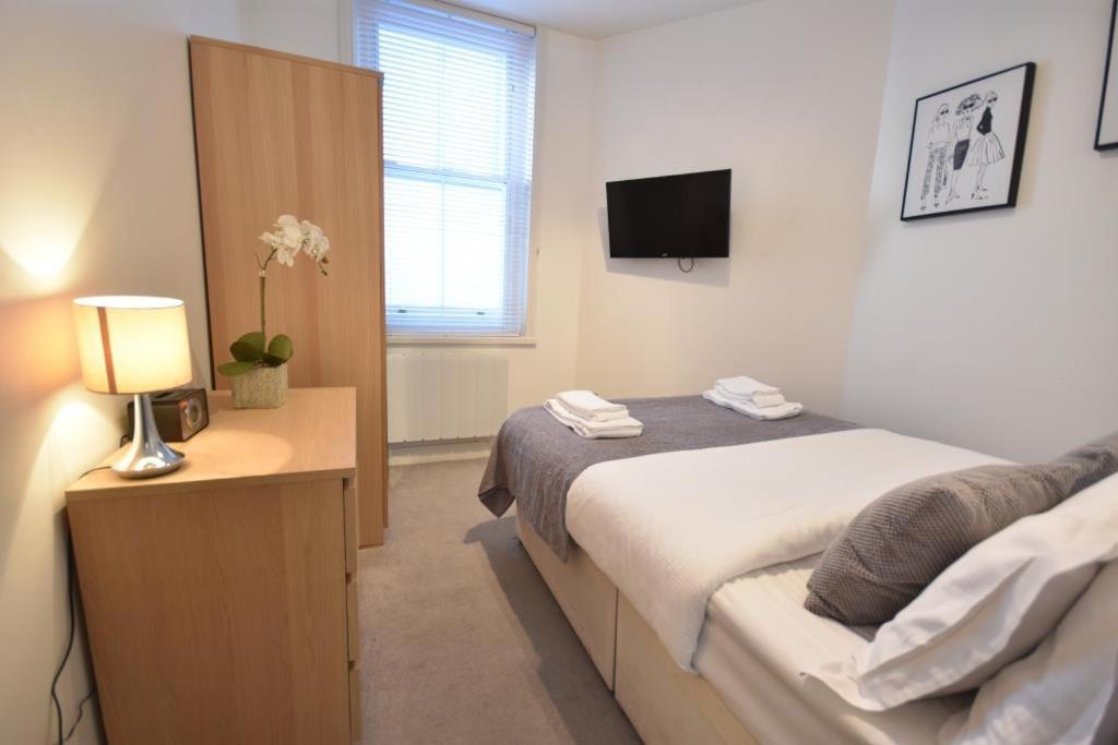 Apt 2, Soho Apartments 1st floor by Indigo Flats - B&B Londra