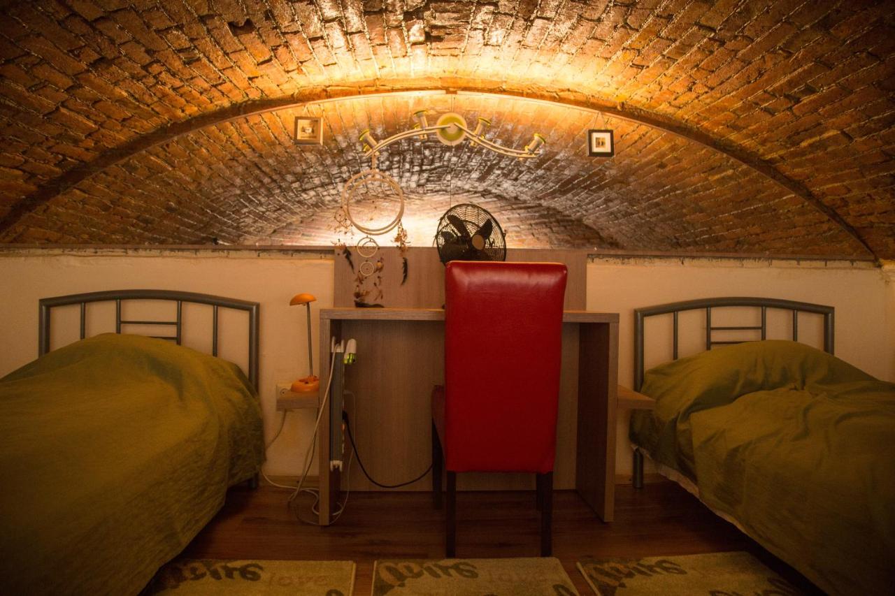 Downtown Studio - Ferienwohnung Großwardein