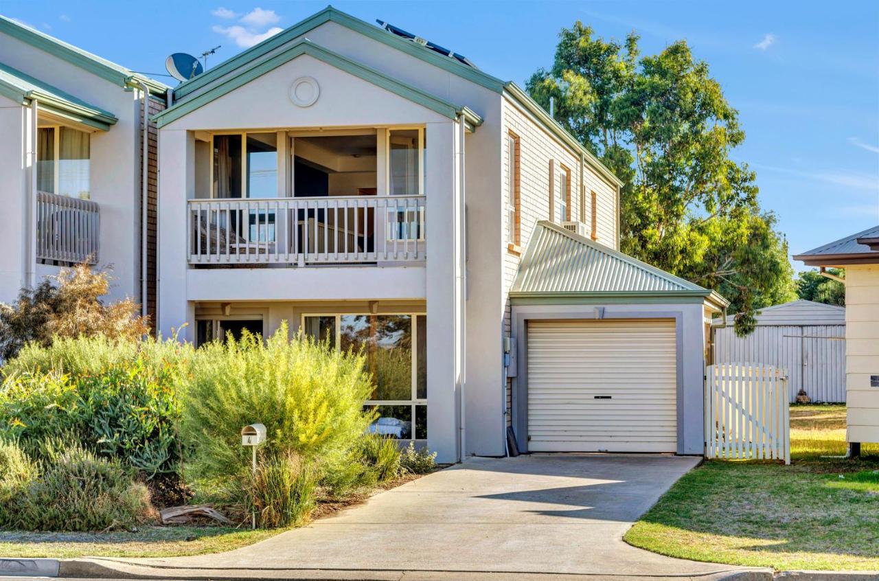 The Lighthouse - Port Willunga - C21 SouthCoast Holidays - Ferienwohnung