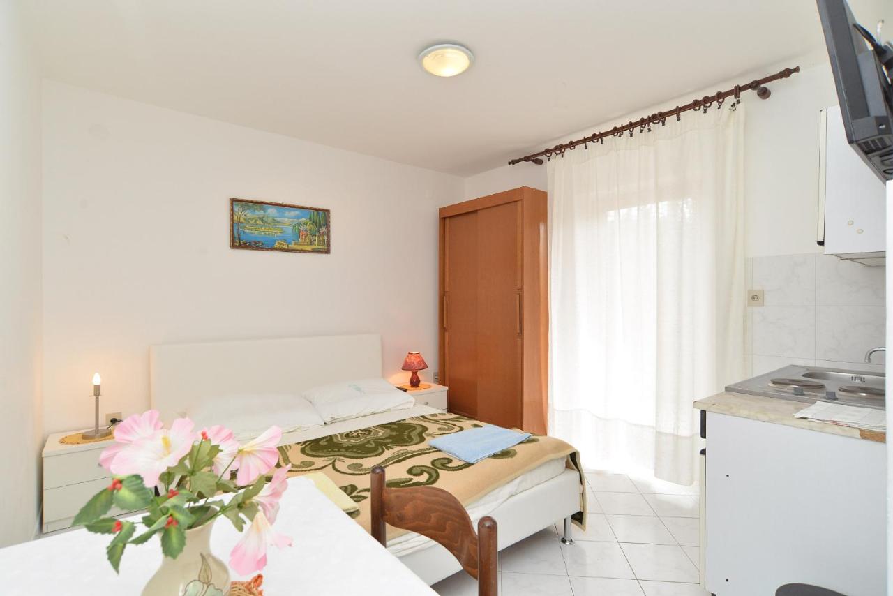 Studio-Apartment