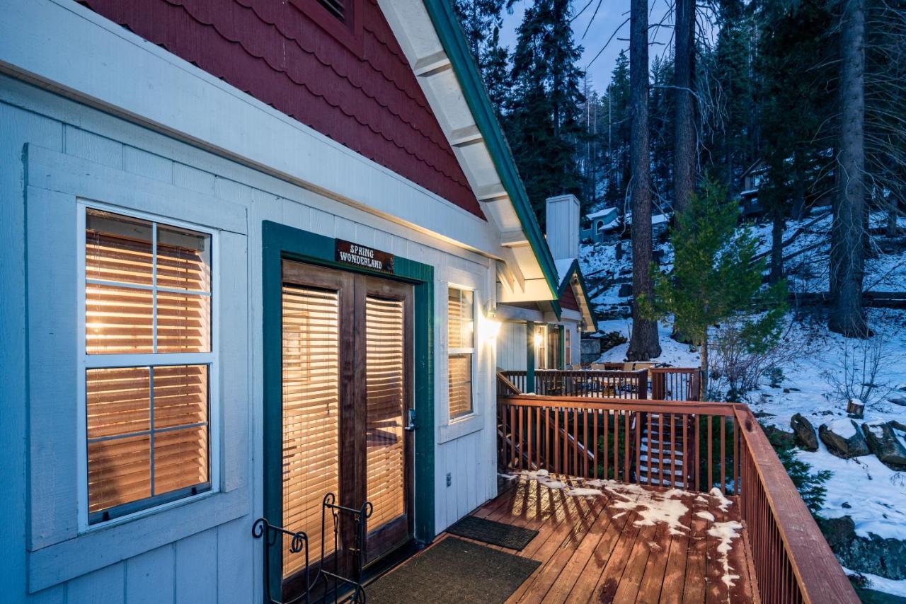 Spring Wonderland - B&B