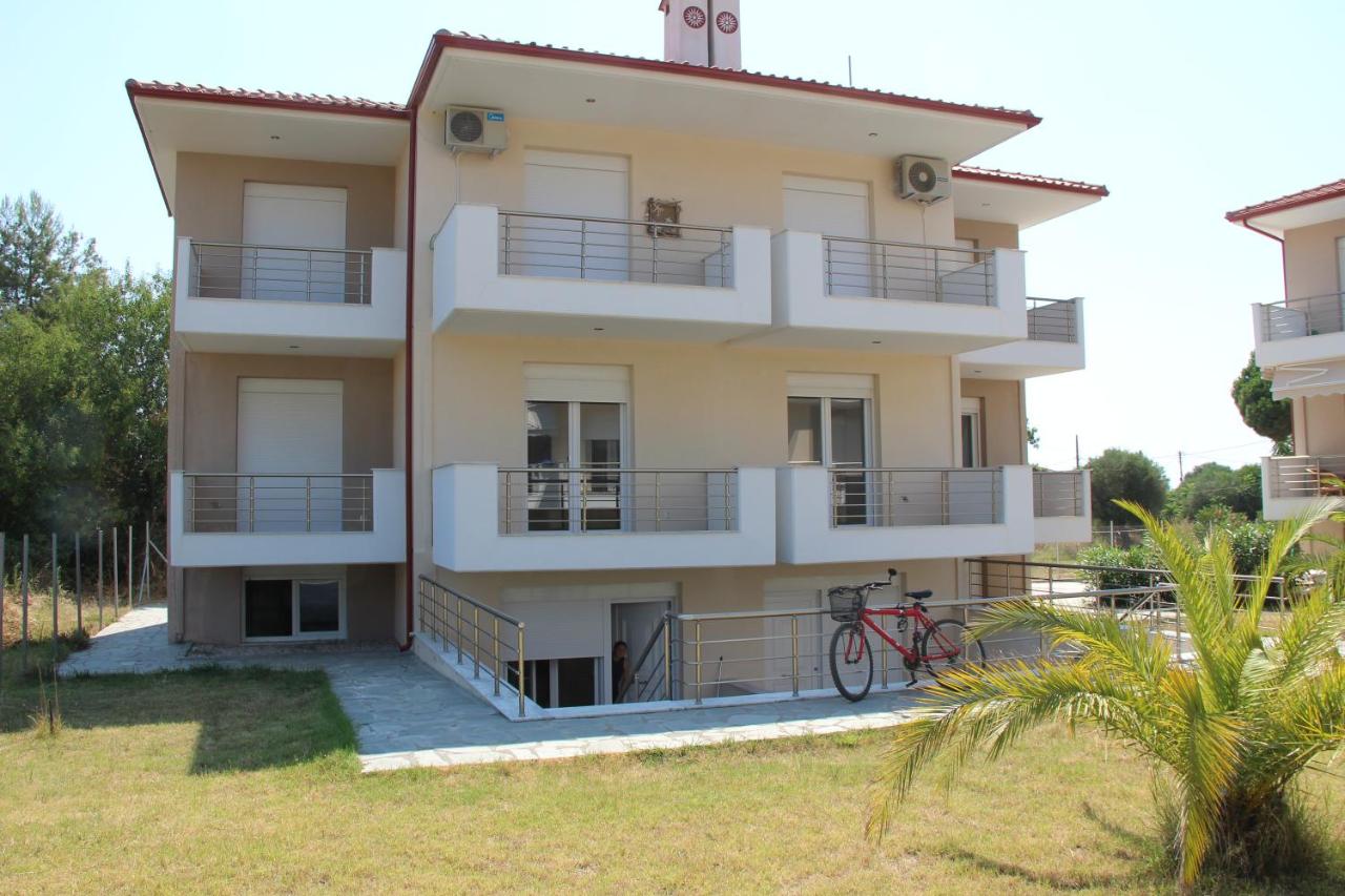 B&B Níkiti - Family apartment with pool - Bed and Breakfast Níkiti