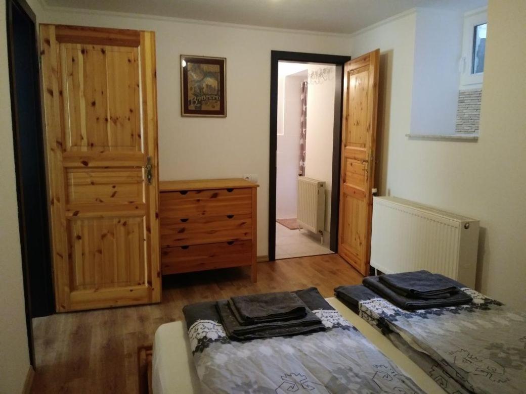 Family Apartment with Private Bathroom and Kitchen