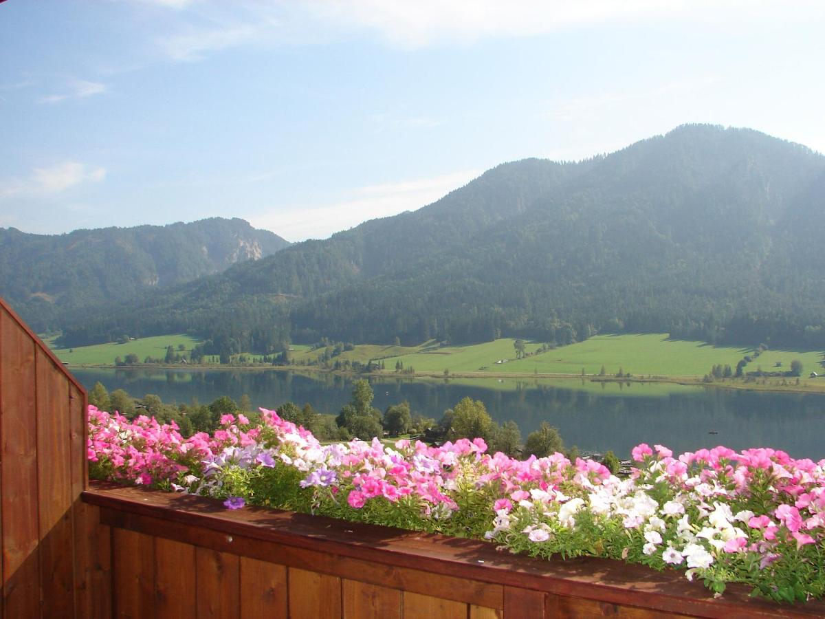 B&B Weissensee - Ferienwohnungen Plattner - Bed and Breakfast Weissensee