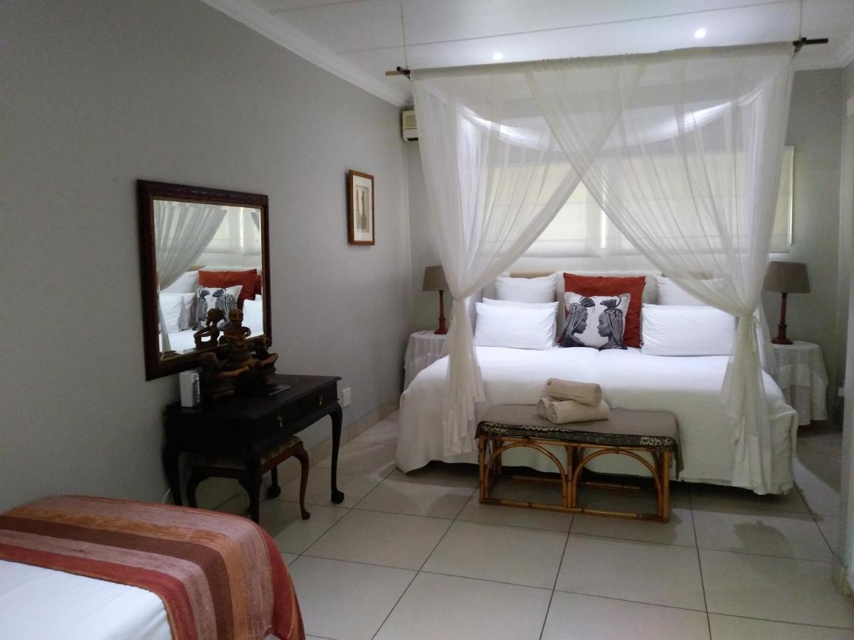 Luxury Triple Room with Patio