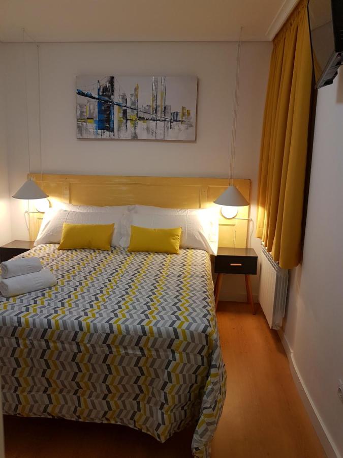 Tweepersoonskamer met Gedeelde Badkamer